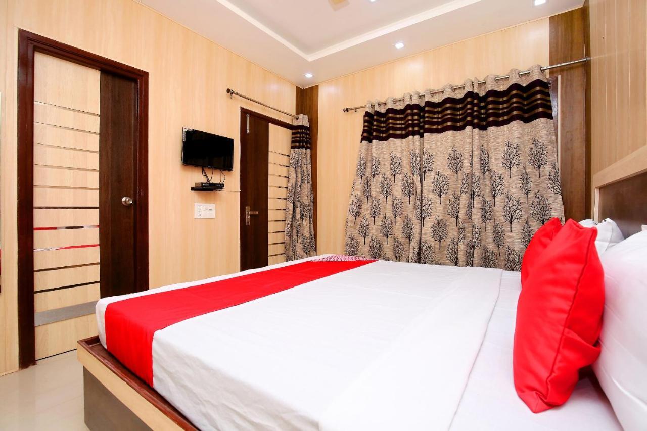 Oyo Flagship Armaan Resort Shāhpur Kültér fotó
